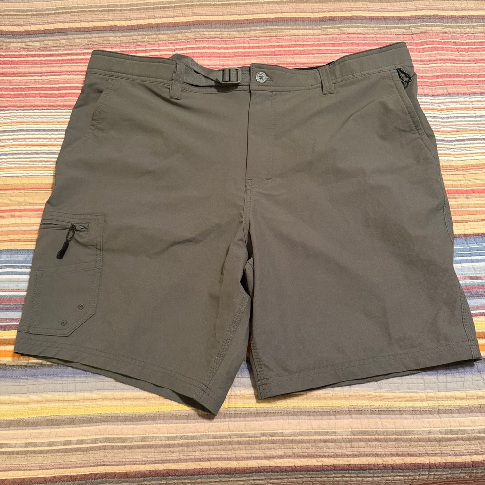Realtree‎ Fishing Mens XL 40/42 Gray Stretch Cargo Shorts Integrated Belt Hiking